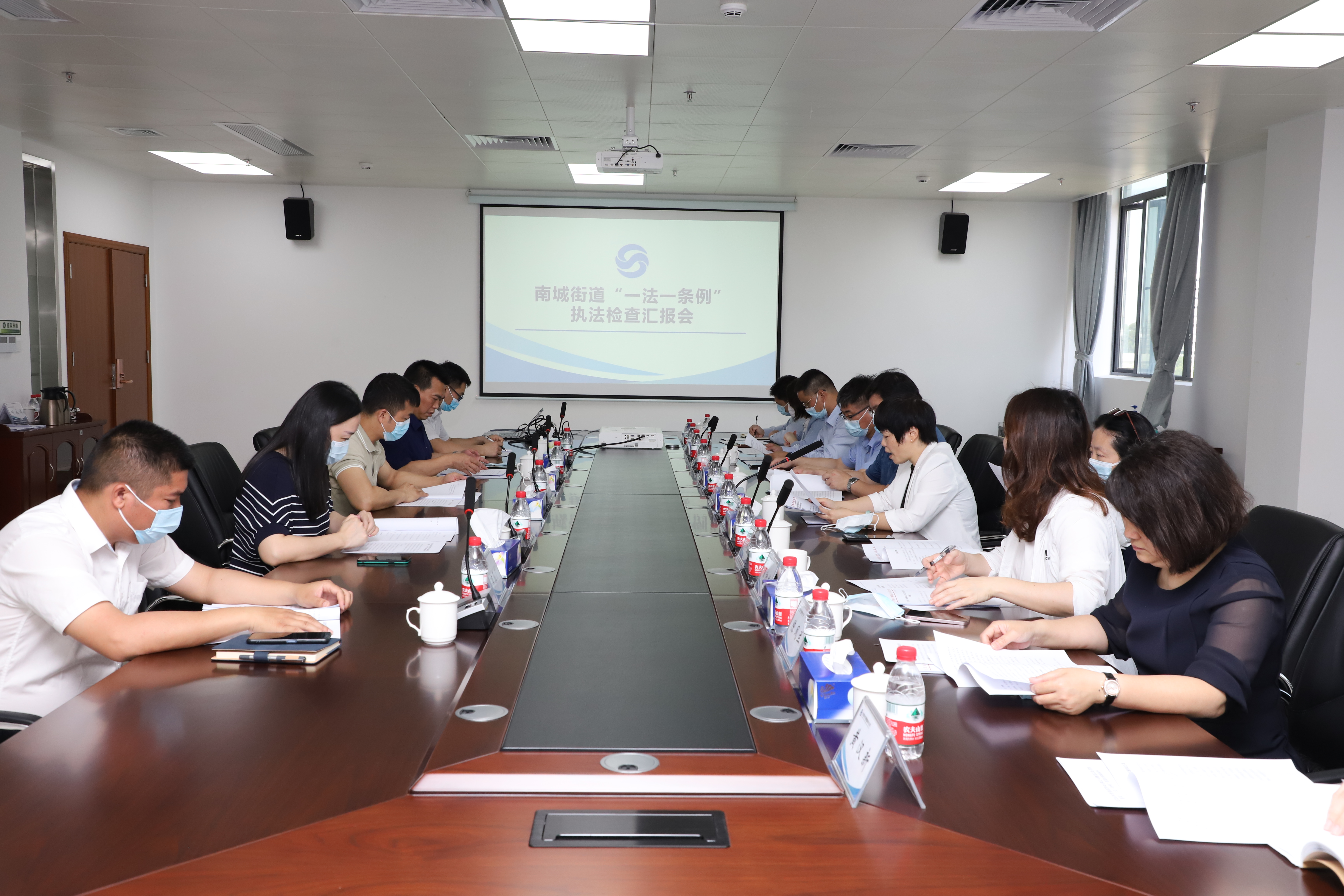 人大2.jpg 人大2.jpg